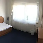 Hotell Hotel Garten 3*