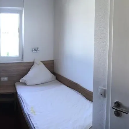Garten Hotel 3*