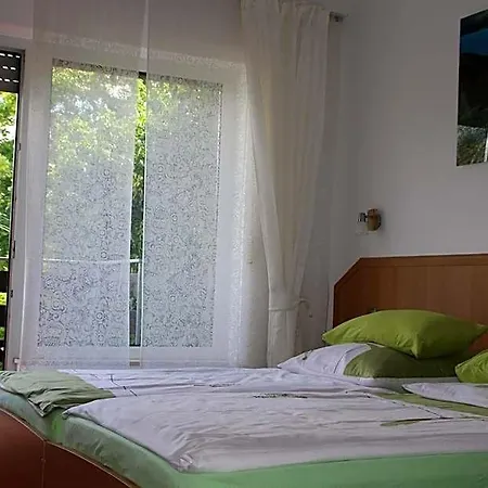 Garten Hotel
