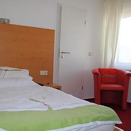 Garten Hotel 3*