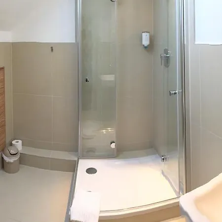 Garten Hotel 3*