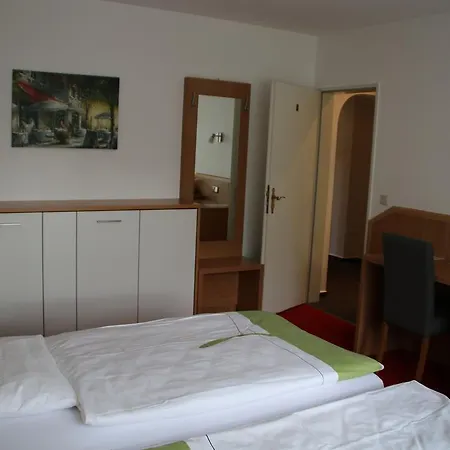 Hotel Garten 3*